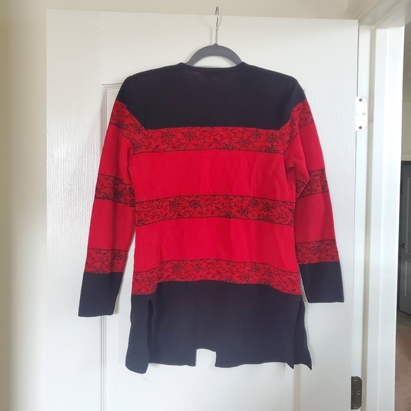 Exclusively Misook 1990s Open Front Red and Black Floral Knit Cardigan, Size XS - Picture 6 of 8